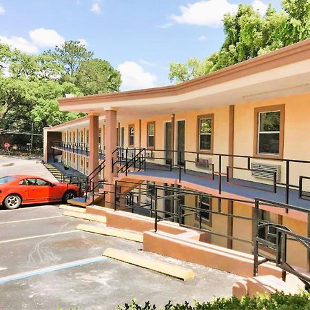 Oyo Hotel Tallahassee Downtown Zewnętrze zdjęcie