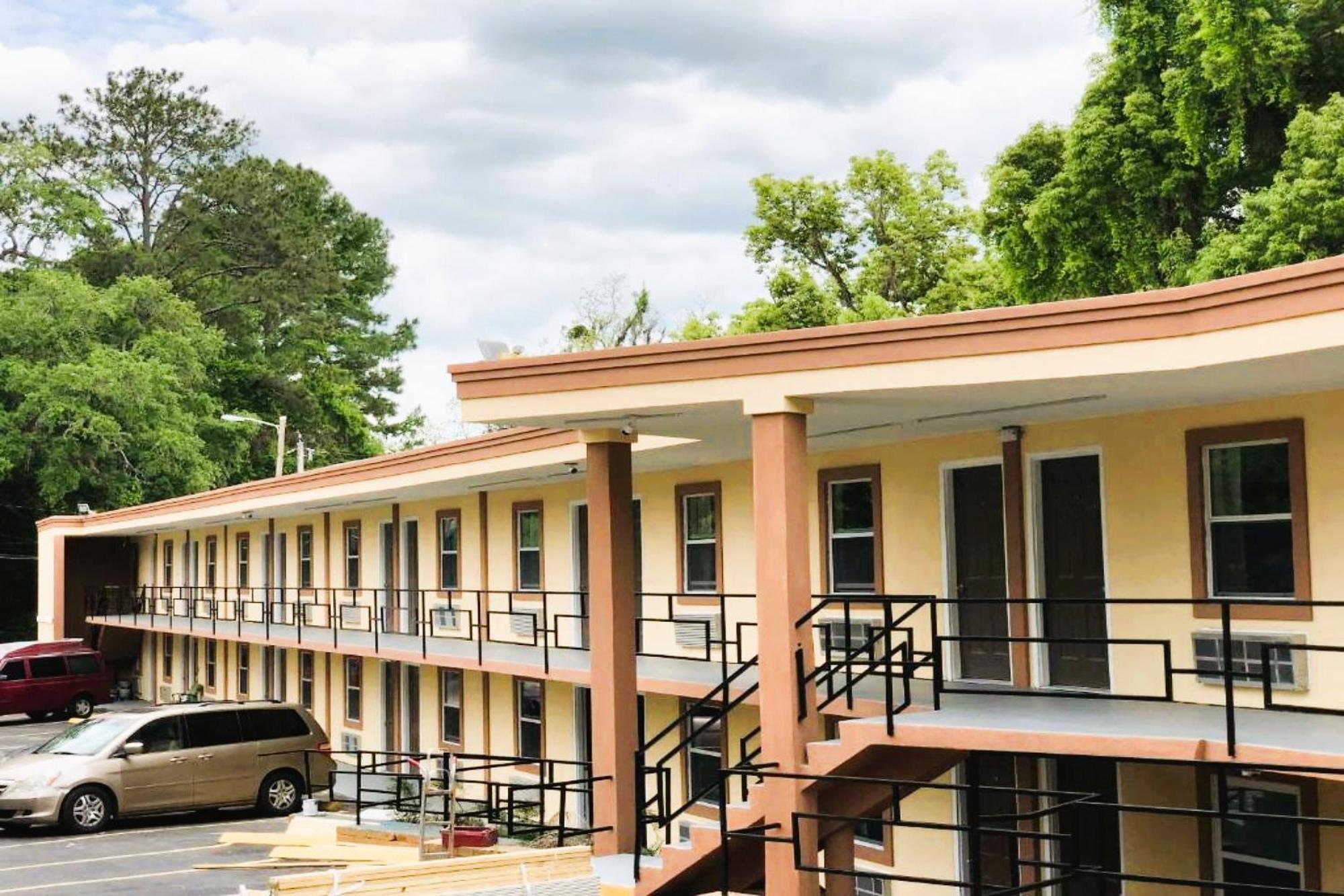 Oyo Hotel Tallahassee Downtown Zewnętrze zdjęcie