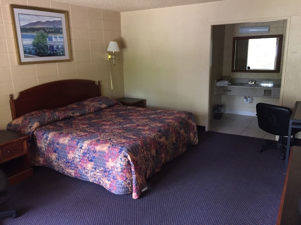 Oyo Hotel Tallahassee Downtown Zewnętrze zdjęcie