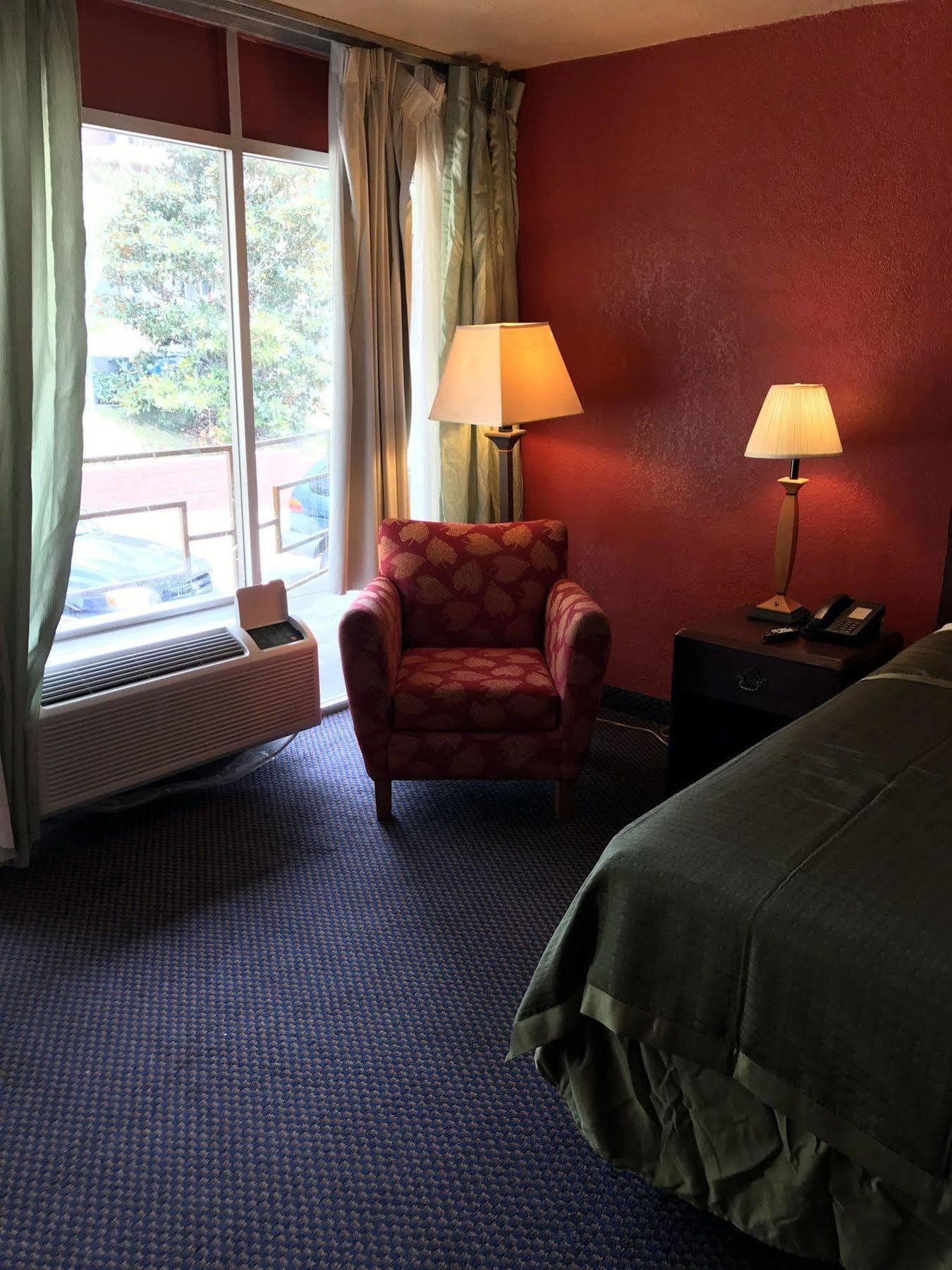Oyo Hotel Tallahassee Downtown Zewnętrze zdjęcie